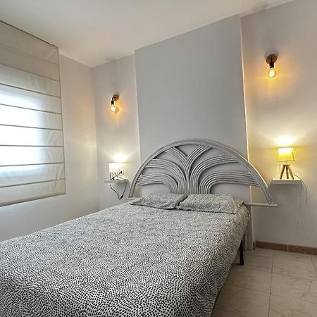 Apartamento De Playa En Santa Margarita. Roses Exteriér fotografie